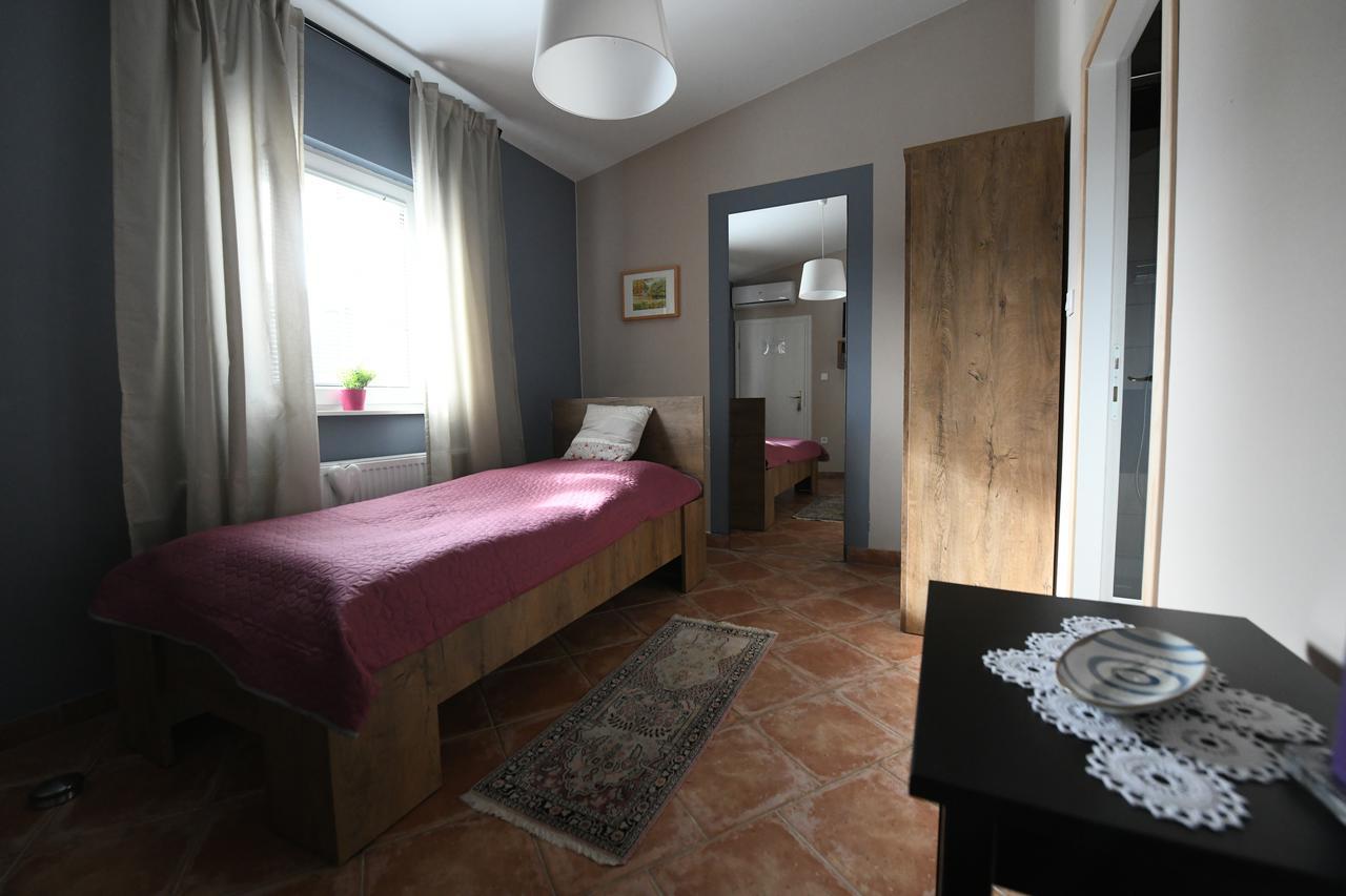 Bed and Breakfast Klet Cinkus Hrvatski Leskovac Екстер'єр фото